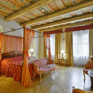 Lobster 4*, Prag Tschechische Republik