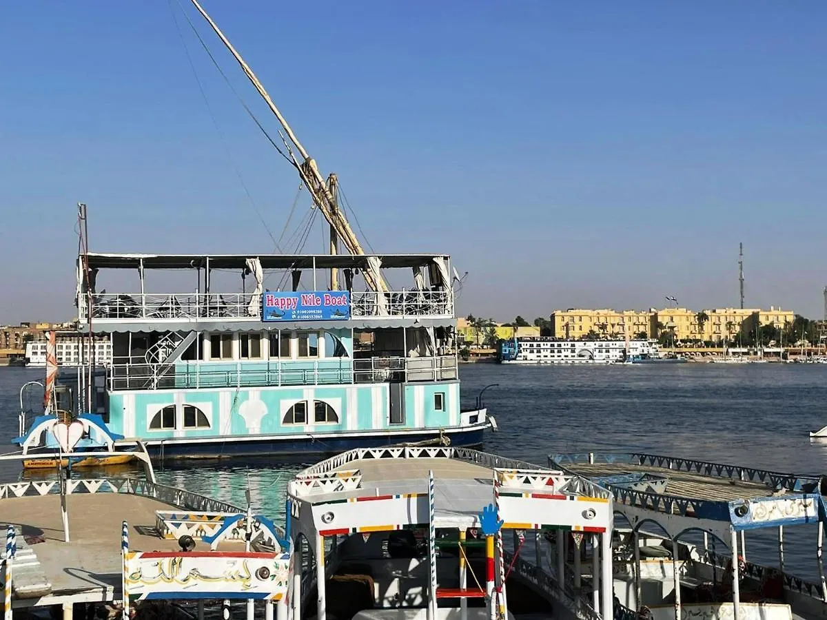 Floating Hotel- Happy Nile Boat Luxor Botel
